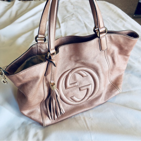 Gucci Rose Gold Metallic Pebbled Leather Soho Shoulder Bag - Picture 15 of 16